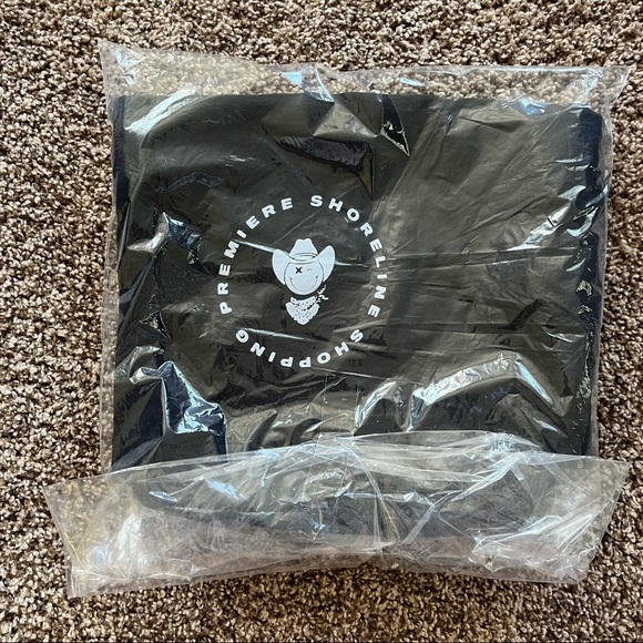 NEW Deuxmoi Shorts - Picture 3 of 9